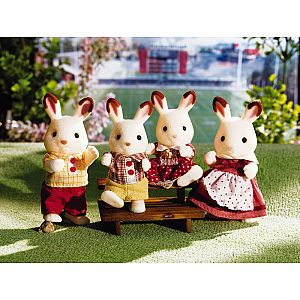 Hopscotch Rabbit Family Calico Critters